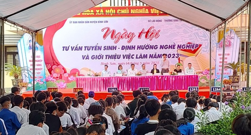 /documents/647120/14250123/ngayhoi3.jpg